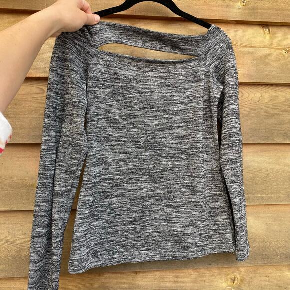 Venus dark gray off the shoulder long sparkly sleeve top - Picture 4 of 7